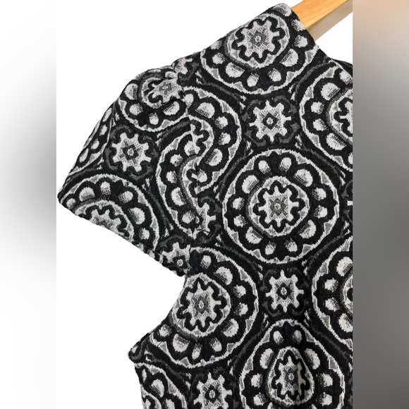 Betsey Johnson Black and White Dress | Size: 8 - Picture 6 of 9